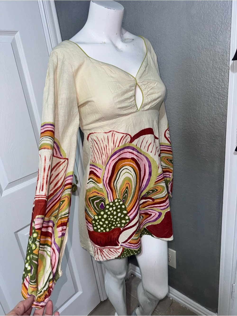 Anthropologie Cream Tunic with Bold Multi-Color Floral Print - Picture 13 of 17